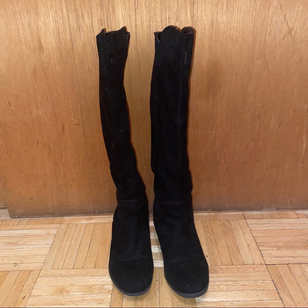 Tall suede black boots